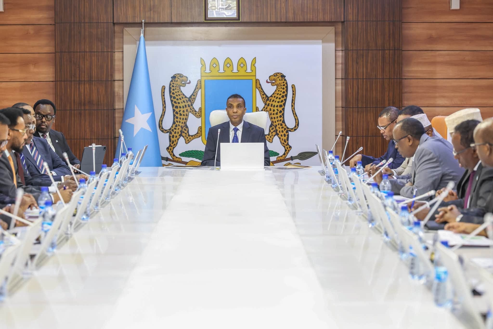 Somali Cabinet Moves to Enforce New Constitution, Sets Two-Month Deadline for Draft Law